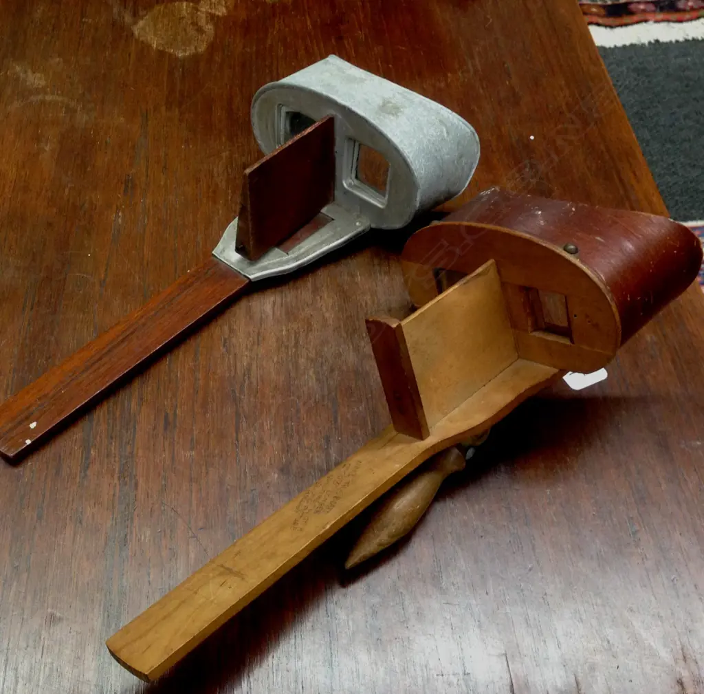 2 EARLY STEREOSCOPIC VIEWERS Image 1++