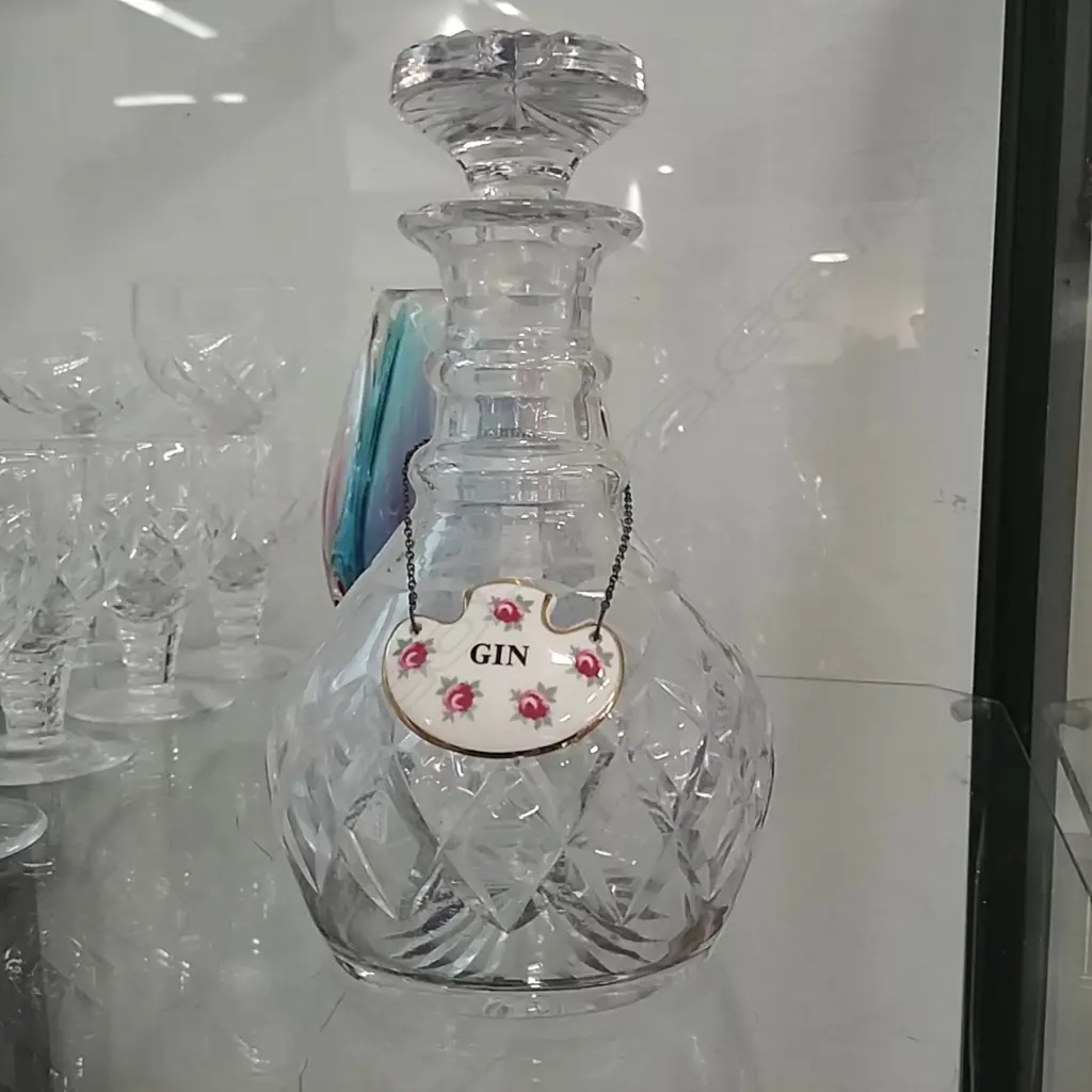CRYSTAL DECANTER W 'GIN' LABEL Image 1++