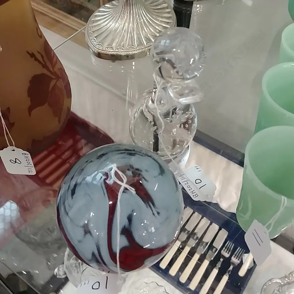 SIGNED GLASS PAPER WEIGHT & DUCK ORN Image 1++