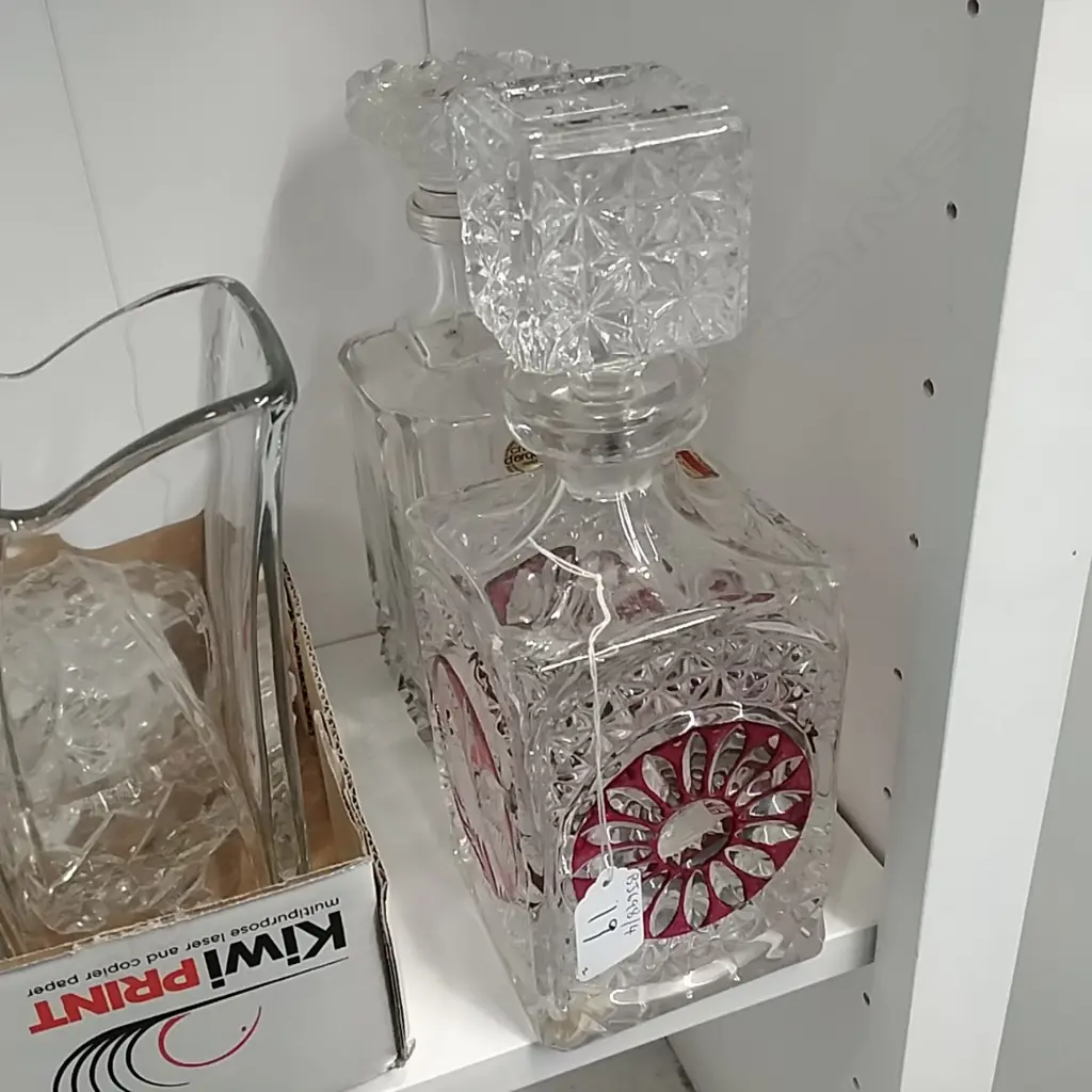 2 DECANTERS Image 1++