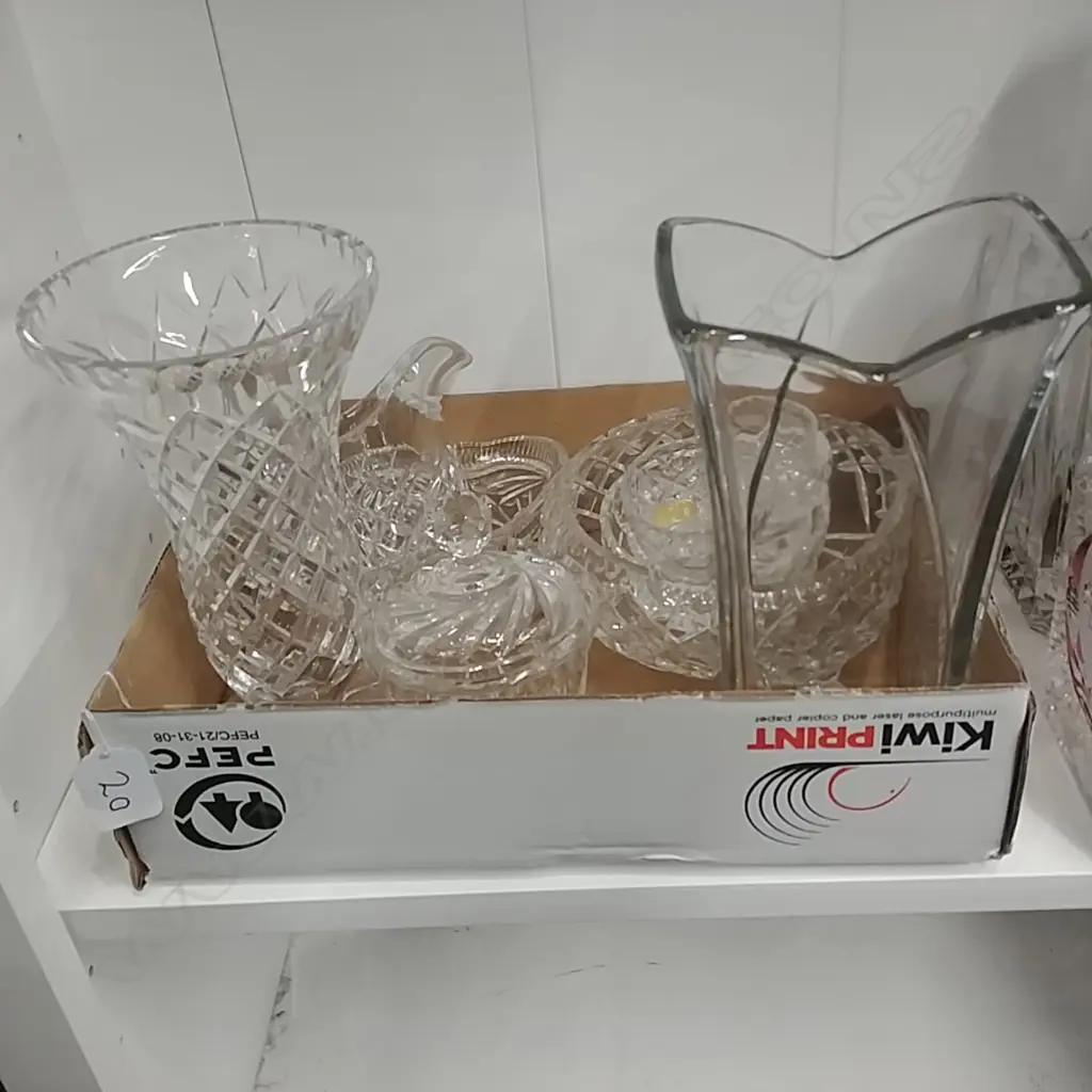 BOX GLASS & CRYSTAL VASES-JUG-BOWLS-ETC Image 1++