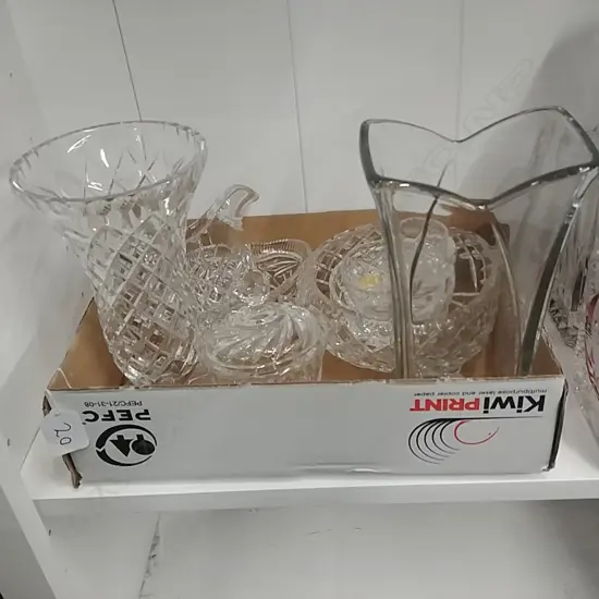 BOX GLASS & CRYSTAL VASES-JUG-BOWLS-ETC