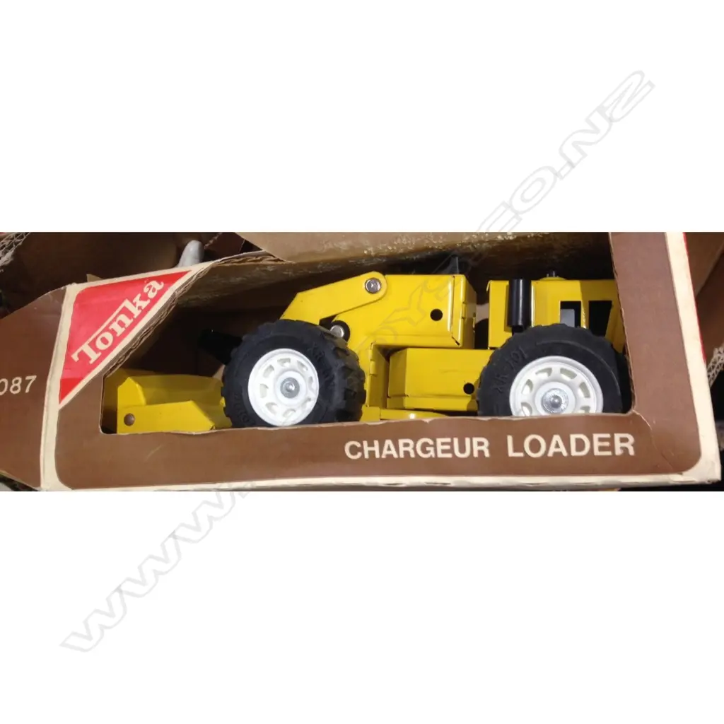 BOX TOYS-TONKA-MATCHBOX-SOLDIER-TIN-ETC Image 1++
