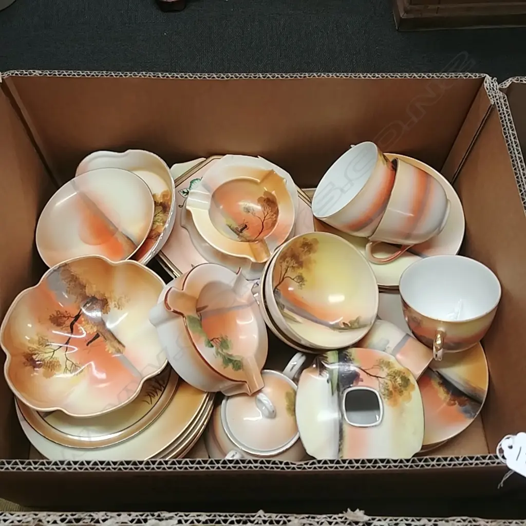 BOX OF ASSORTED NORITAKE CHINA Image 1++