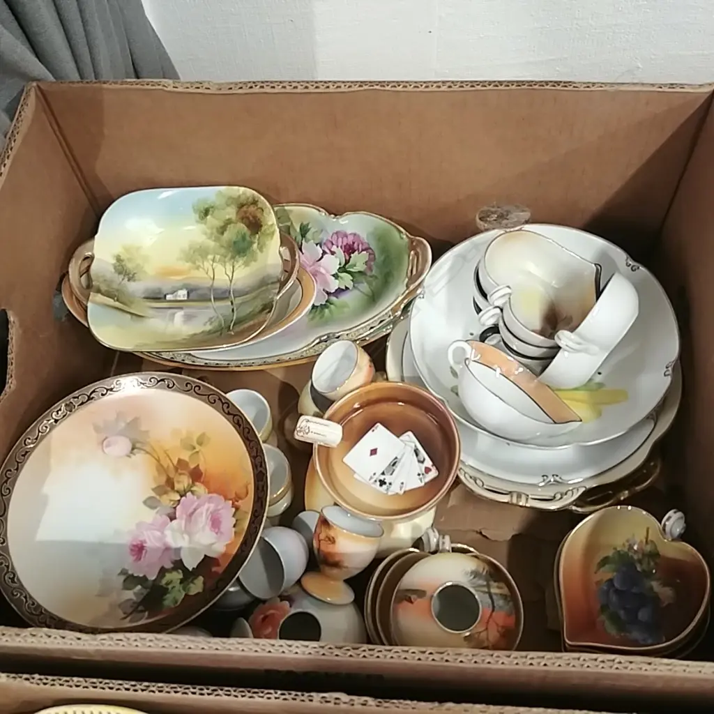 BOX OF ASSORTED NORITAKE CHINA Image 1++