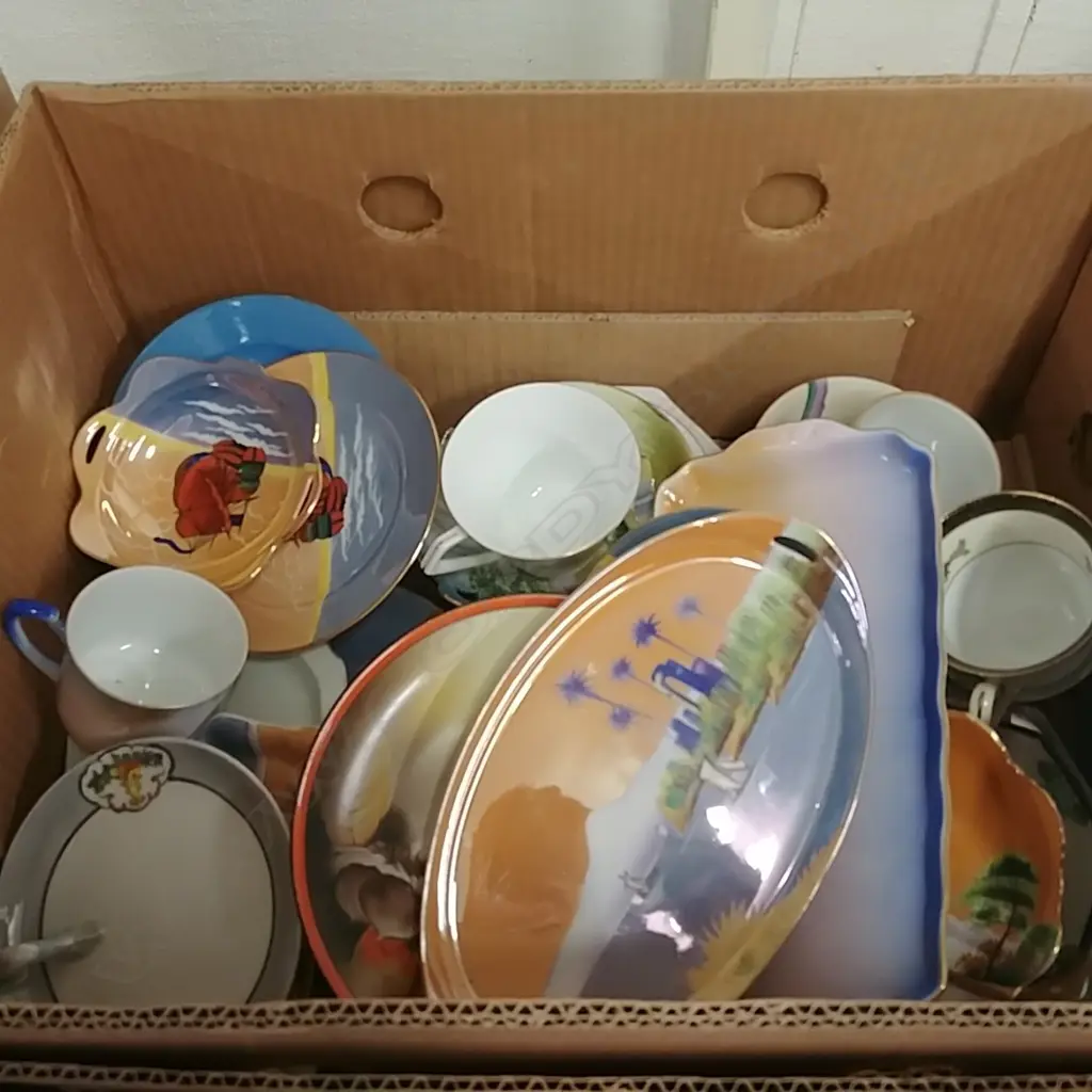 BOX OF ASSORTED NORITAKE CHINA Image 1++
