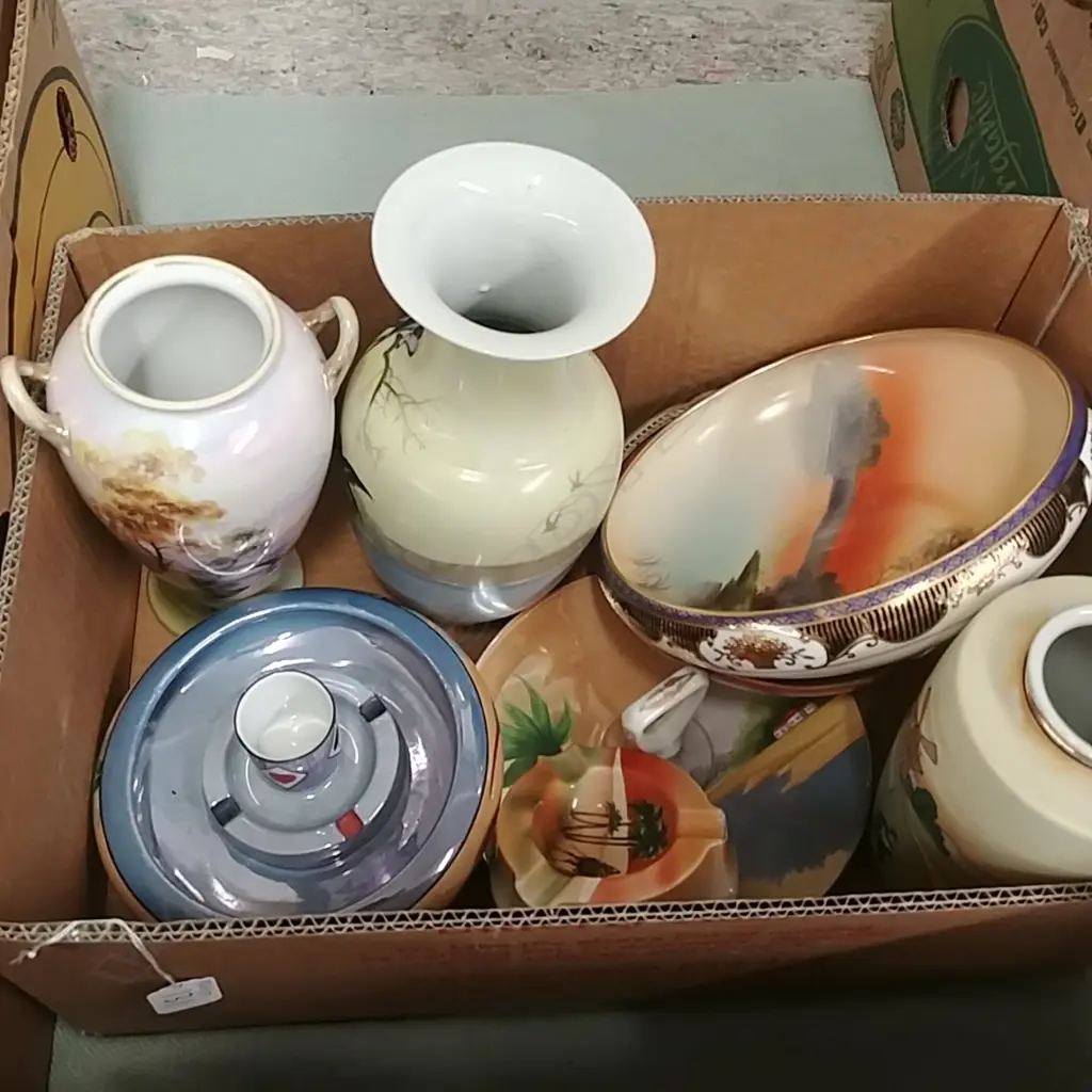 BOX OF ASSORTED NORITAKE CHINA Image 1++