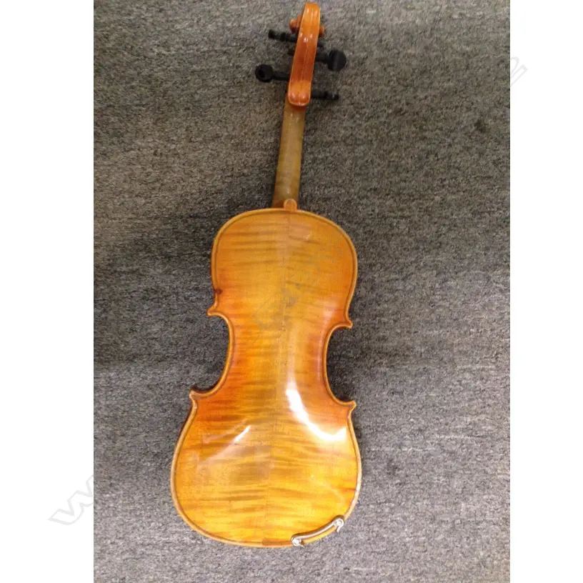 CASED CHILDS VIOLIN Image 1++