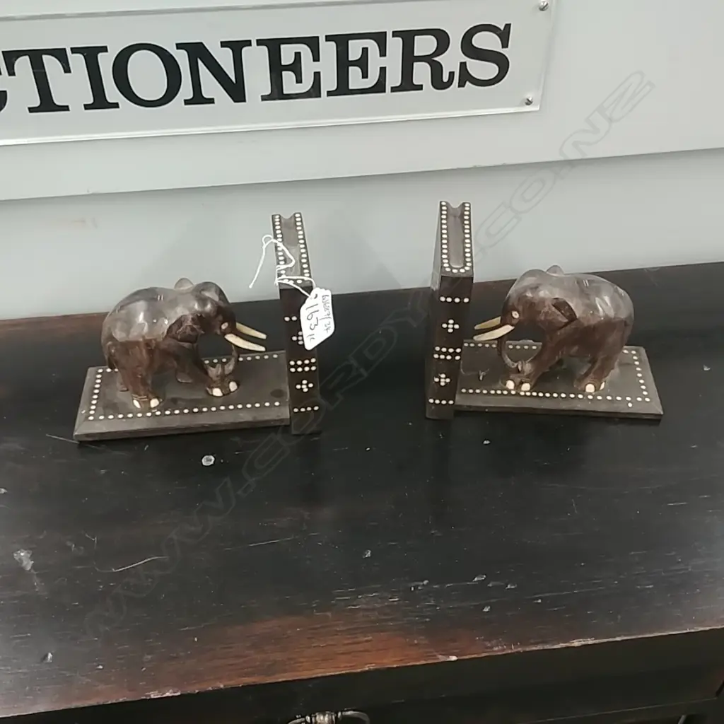 CEYLON PR ELEPHANT BOOKENDS Image 1++