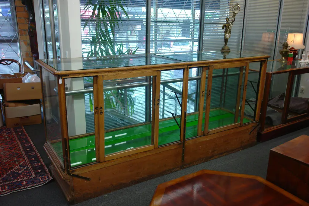 A vintage mahogany shop display cabinet Image 1++