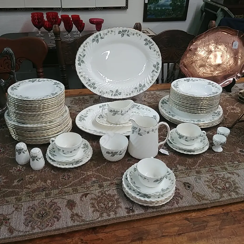 ROYAL MINTON  PART DINNER SET Image 1++