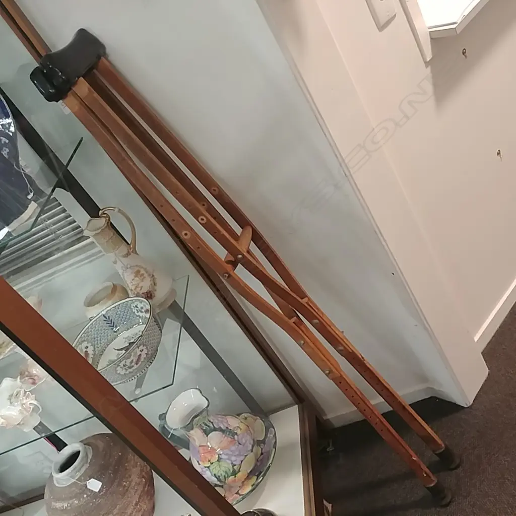 PR WWII CRUTCHES Image 1++