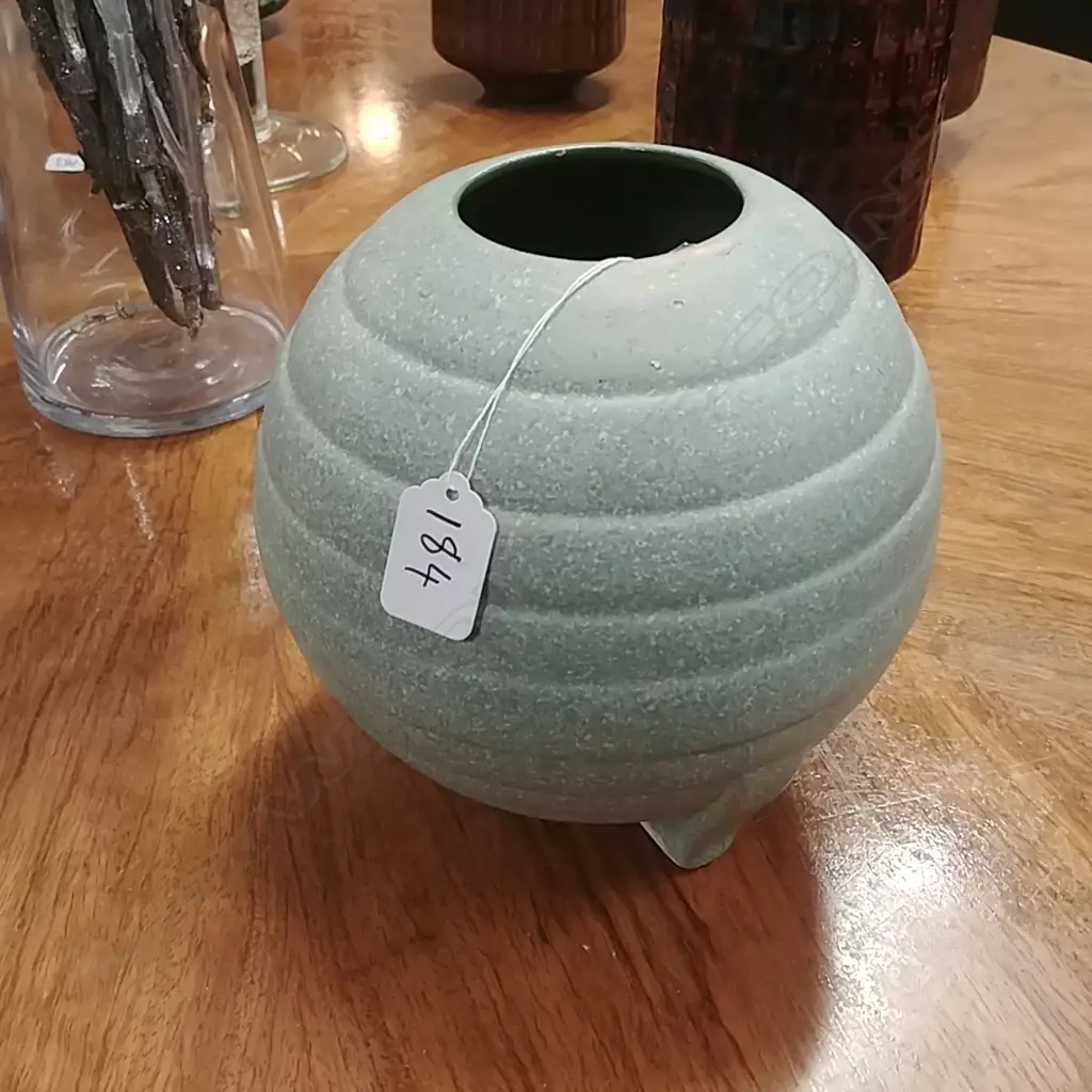 CROWN LYNN ART DECO STYLE VASE Image 1++