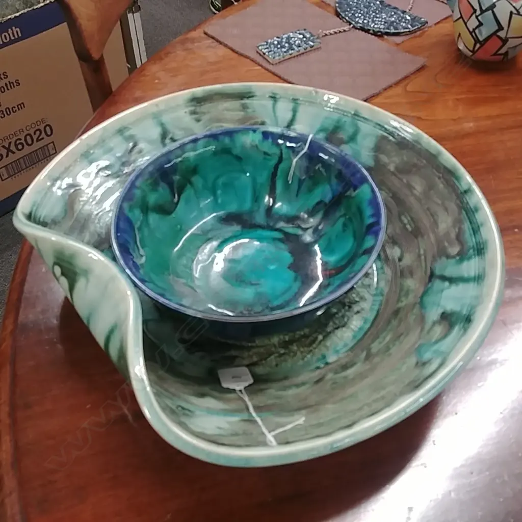 LARGE TURQUOISE PLATTER & BLUE AND TURQ. BOWL Image 1++