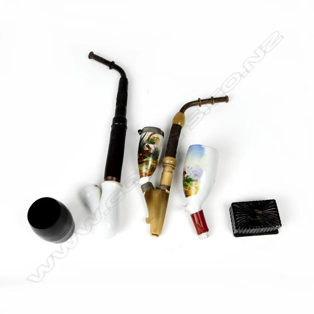 A collection of tobacciana Image 1++