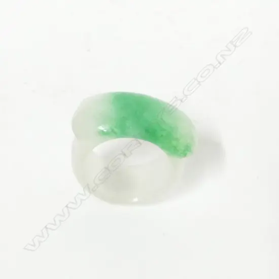 A Chinese jade ring