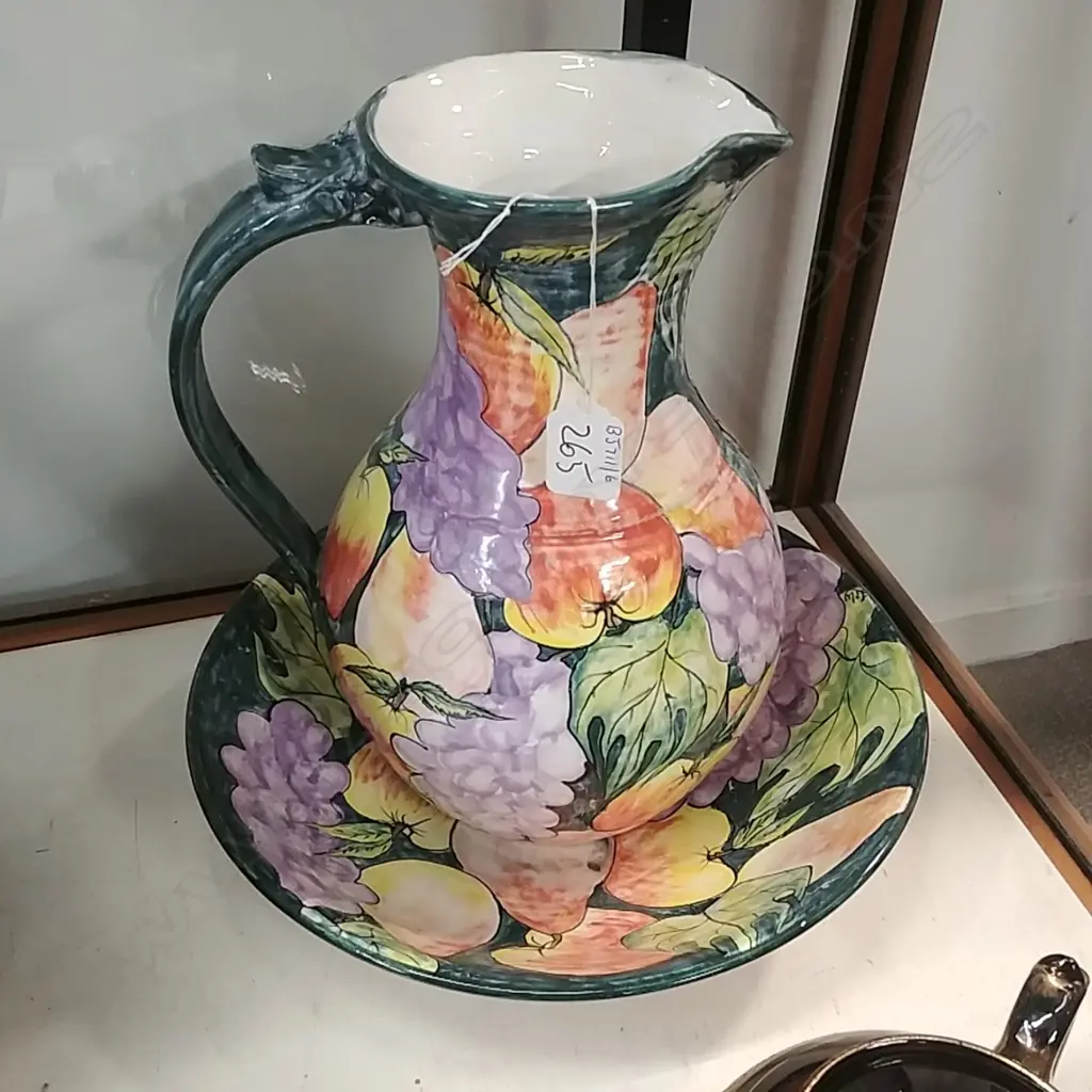 LILY WAIPAPA POTTERY JUG & BASIN Image 1++