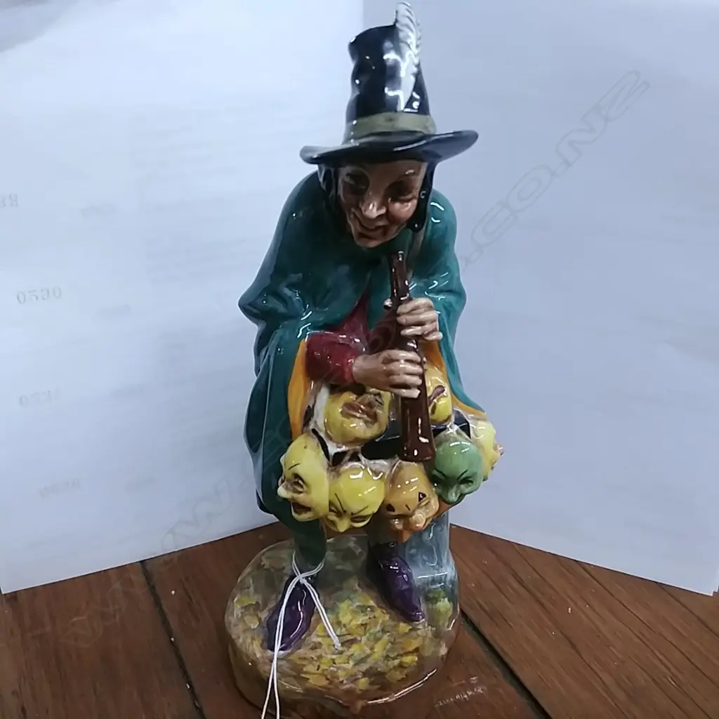 RD FIG THE MASK SELLER Image 1++