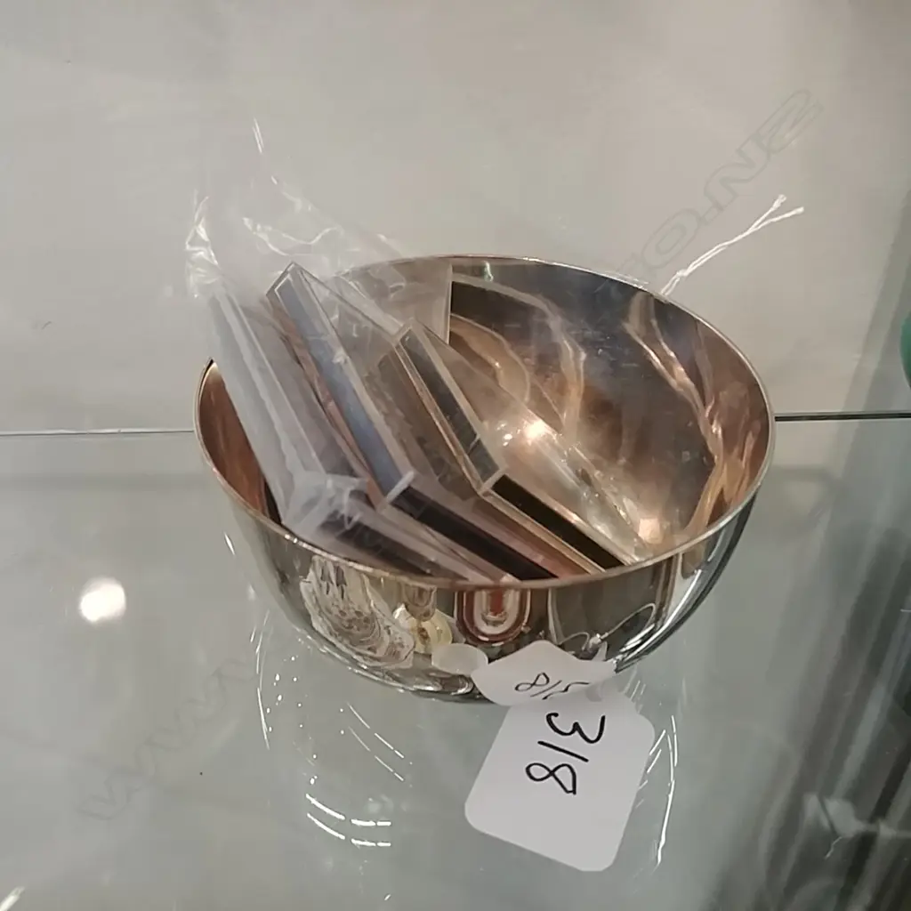 EP SUGAR BOWL BOTTLE TICKET & 3 COINS Image 1++