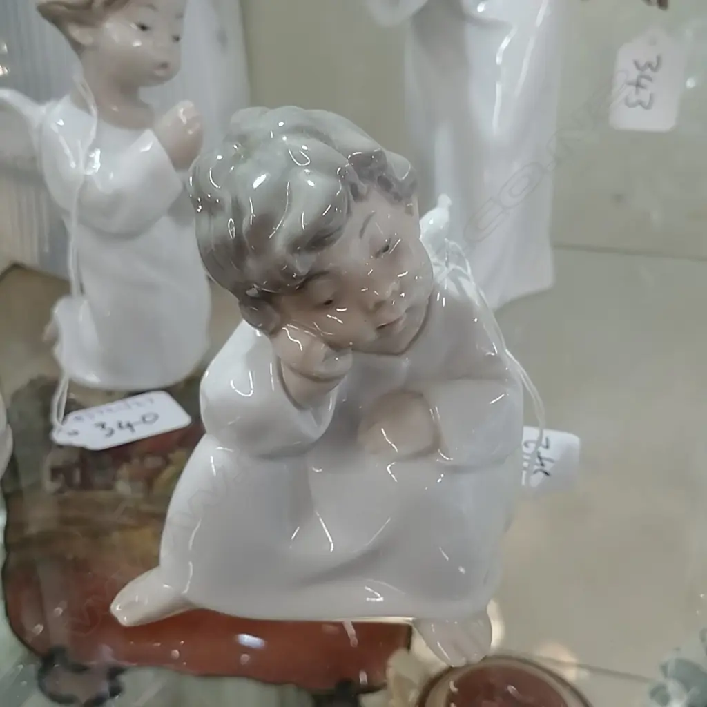 LLADRO ANGEL SLEEPING Image 1++