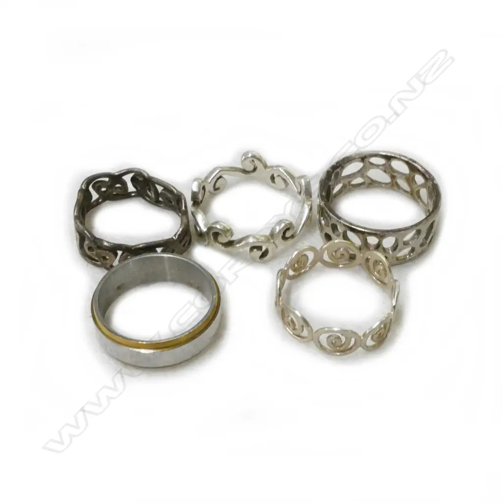 BAG SILVER RINGS X 4 & ANOTHER Image 1++