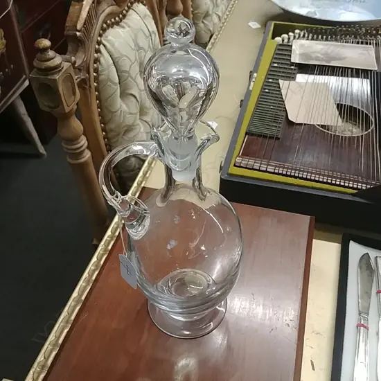 VICTORIAN HAND-BLOWN DECANTER 
