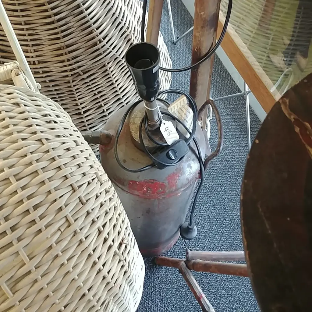 VINT. FIRE EXTINGUISHER LAMP, 660MM Image 1++