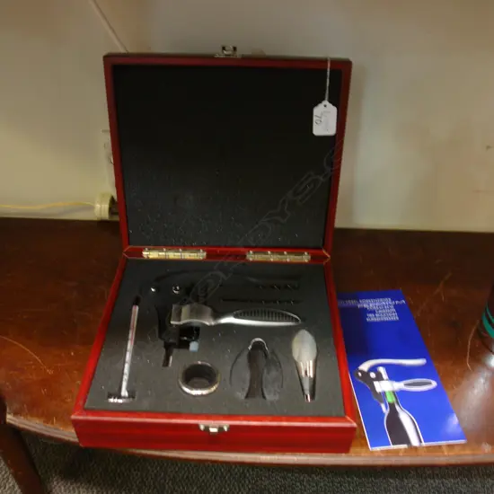 PREMIUM CORKSCREW SET IN BOX