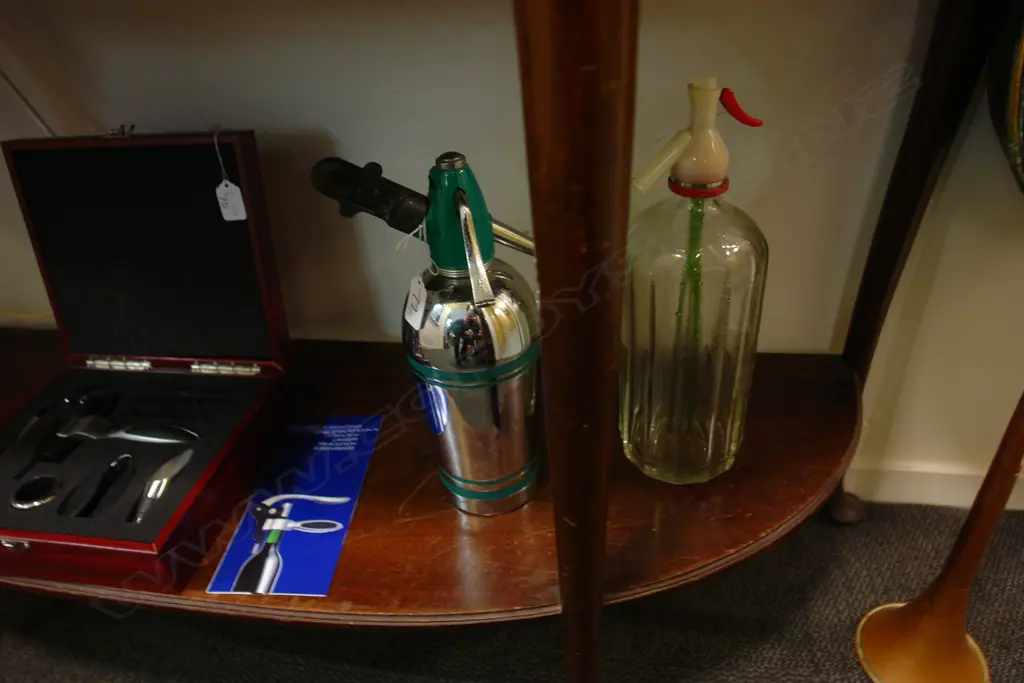 2 SODA SIPHONS (GLASS & CHROME) Image 1++