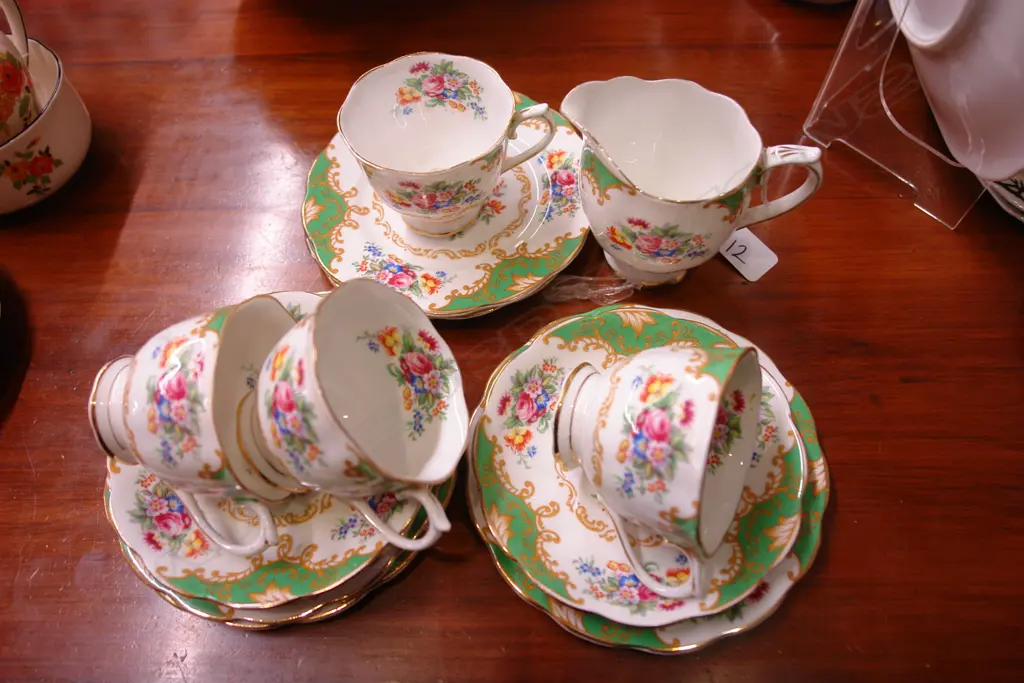 R.A. ALBANY GREEN 13PC PART TEA SET Image 1++