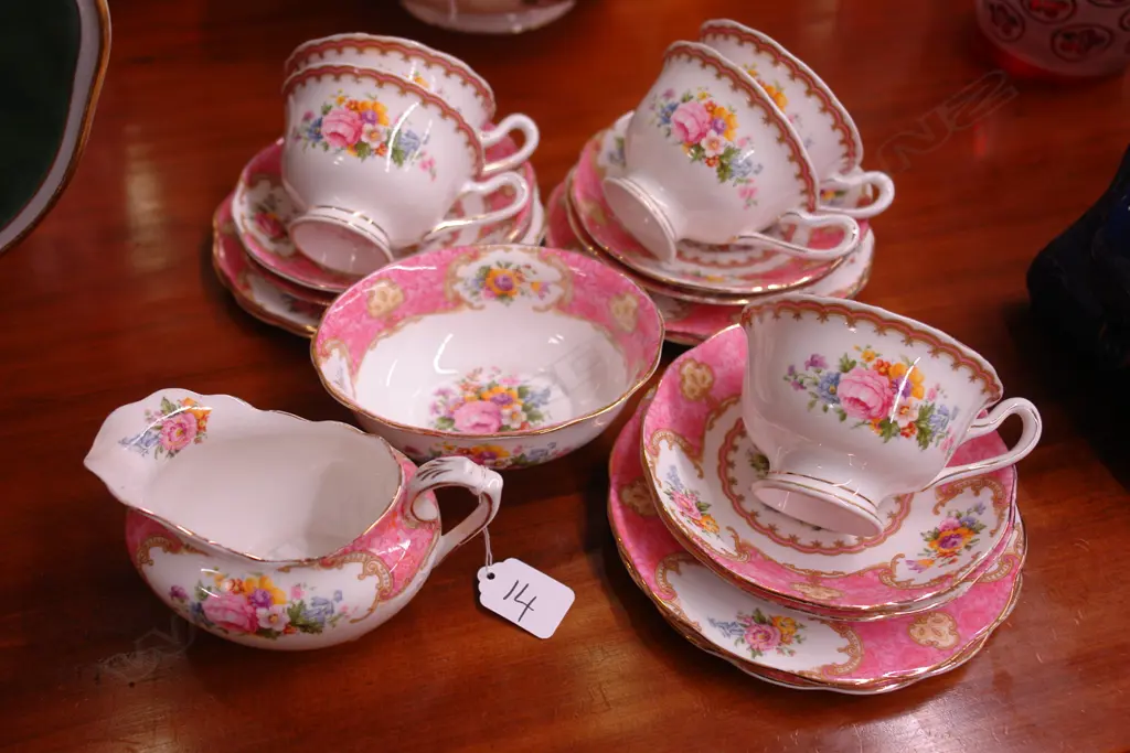 R.A. LADY CARLYLE 19PC PART TEA SET (CUP MISS.) Image 1++