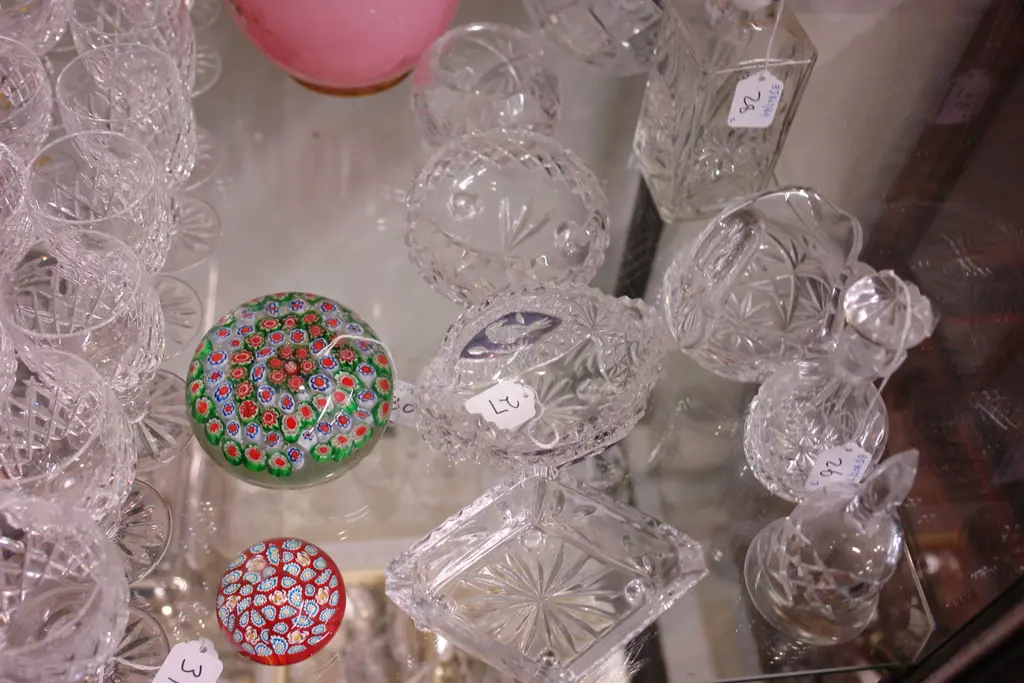 4 CRYSTAL DISHES Image 1++