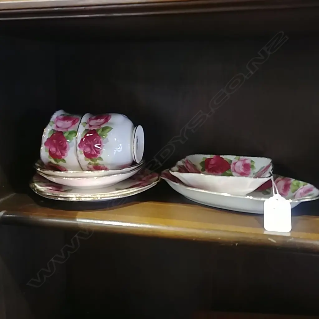 2 X R.A. OER TRIOS & 2 OCR DISHES Image 1++
