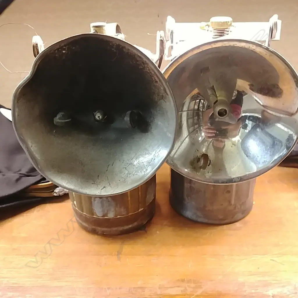 2 OLD ALUMINIUM MINERS LAMPS+PR BINOCULARS Image 1++