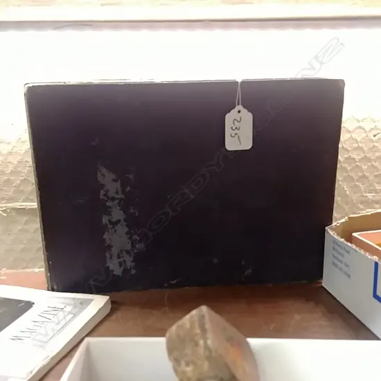 3 CIGARETTE ALBUMS