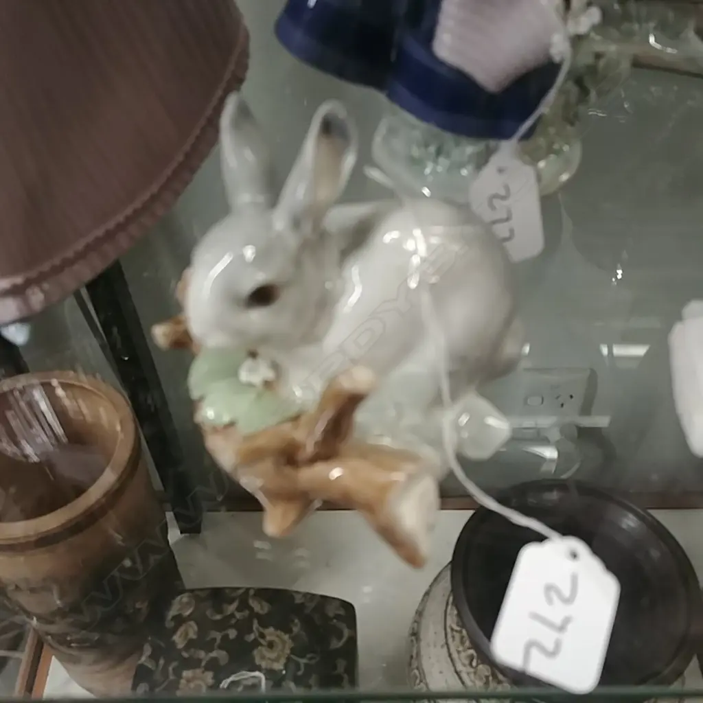 LLADRO FIG - BUNNY Image 1++