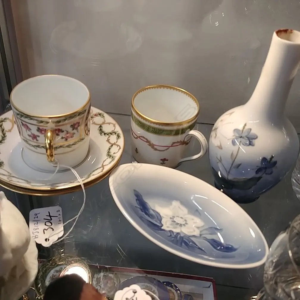 COPENHAGEN VASE DISH & 2 CONT COFFEE CANS Image 1++