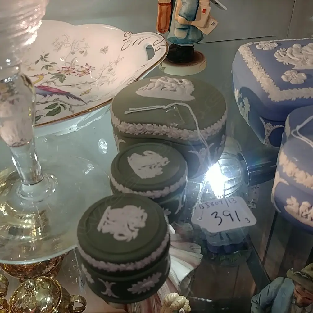 3 JASPER GREEN WEDGWOOD BOXES Image 1++