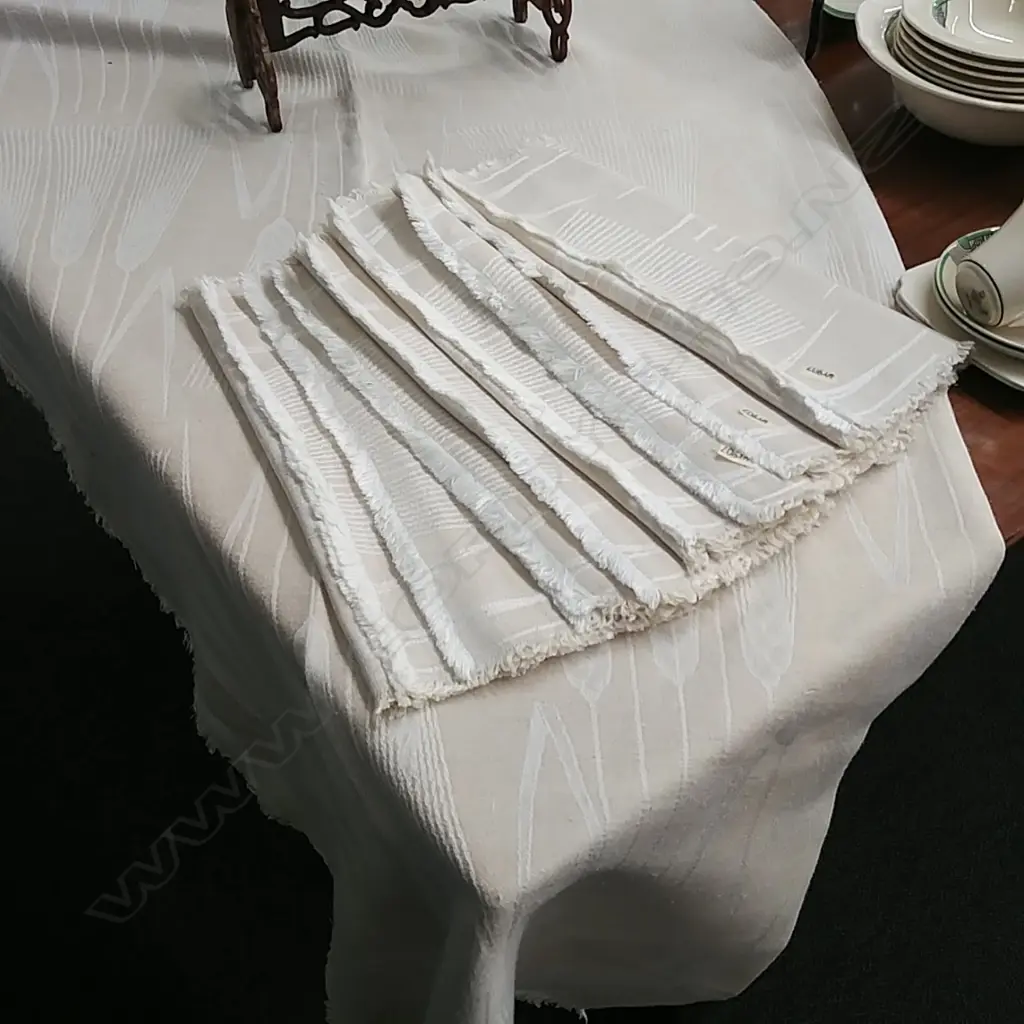 TYROLEAN(ITALY) OLD TABLECLOTH 2.2 X 1.5 + NAPKINS Image 1++