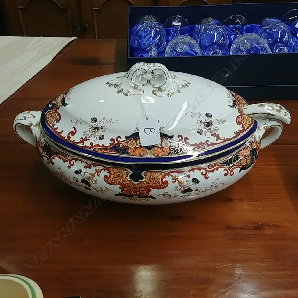VIC. BOOTHS TUREEN W LADLE Image 1++