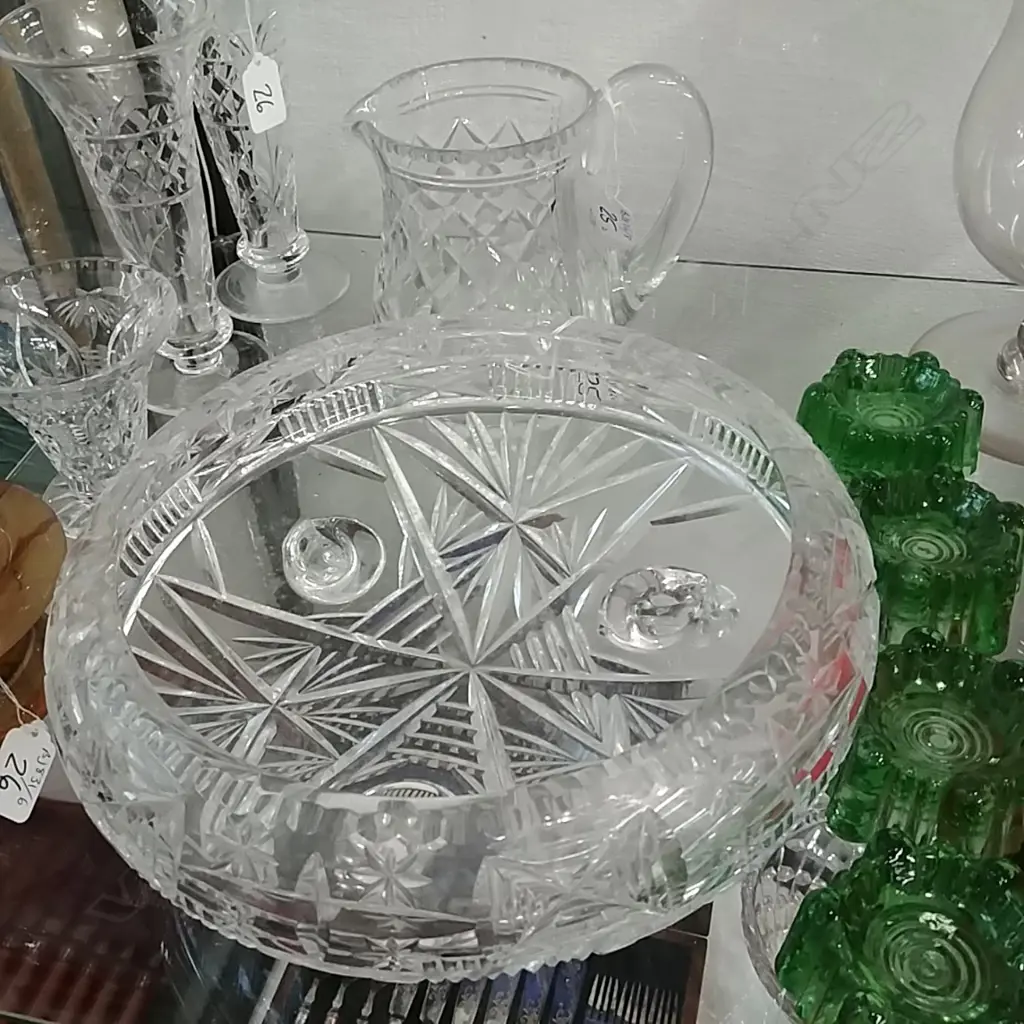 FOOTED CRYSTAL BOWL & STUART CRYSTAL WATER JUG Image 1++