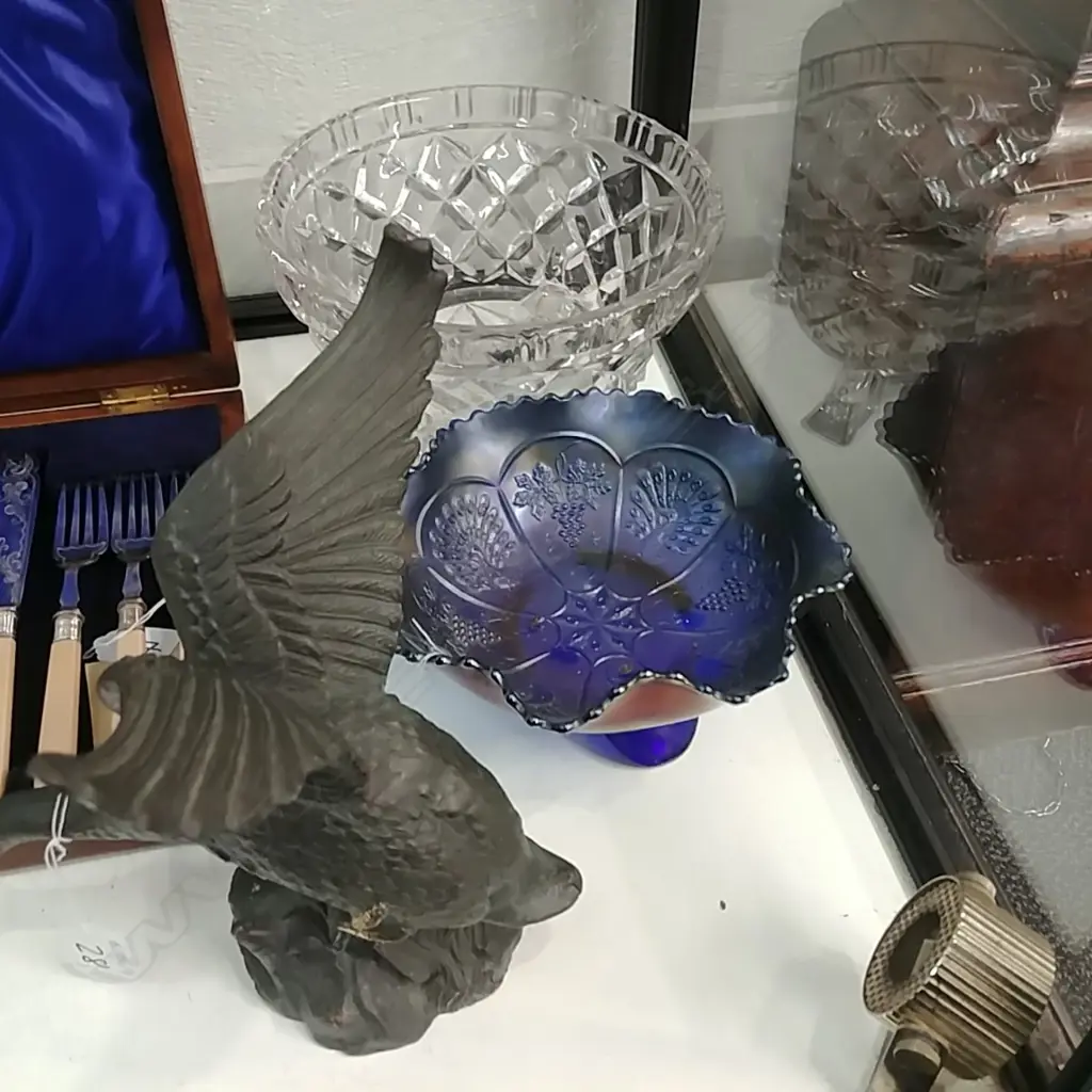 GLASS BOWL-CARNIVAL GLASS BOWL-SPELTER DUCK Image 1++