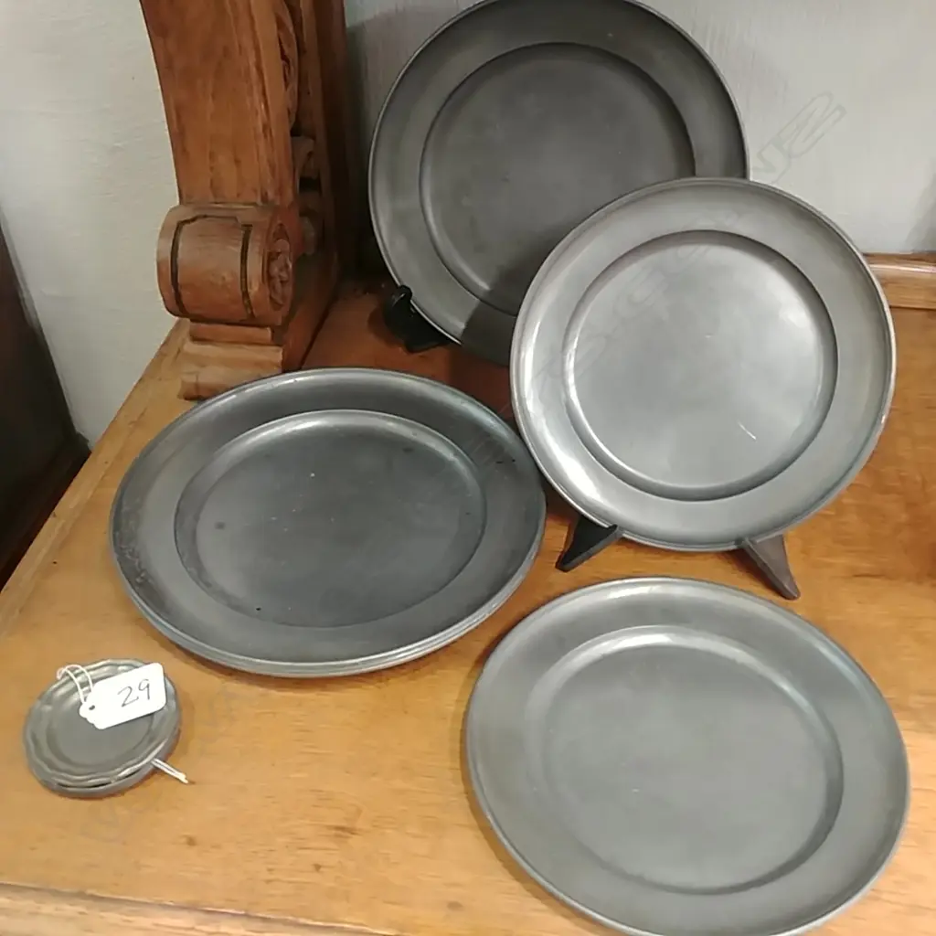 9 ASSTD SIZE PEWTER DISHES Image 1++