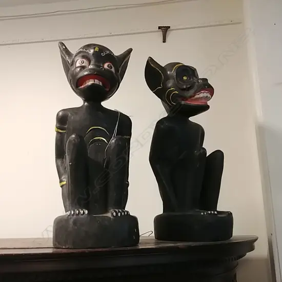 2 WOODEN FIGURES