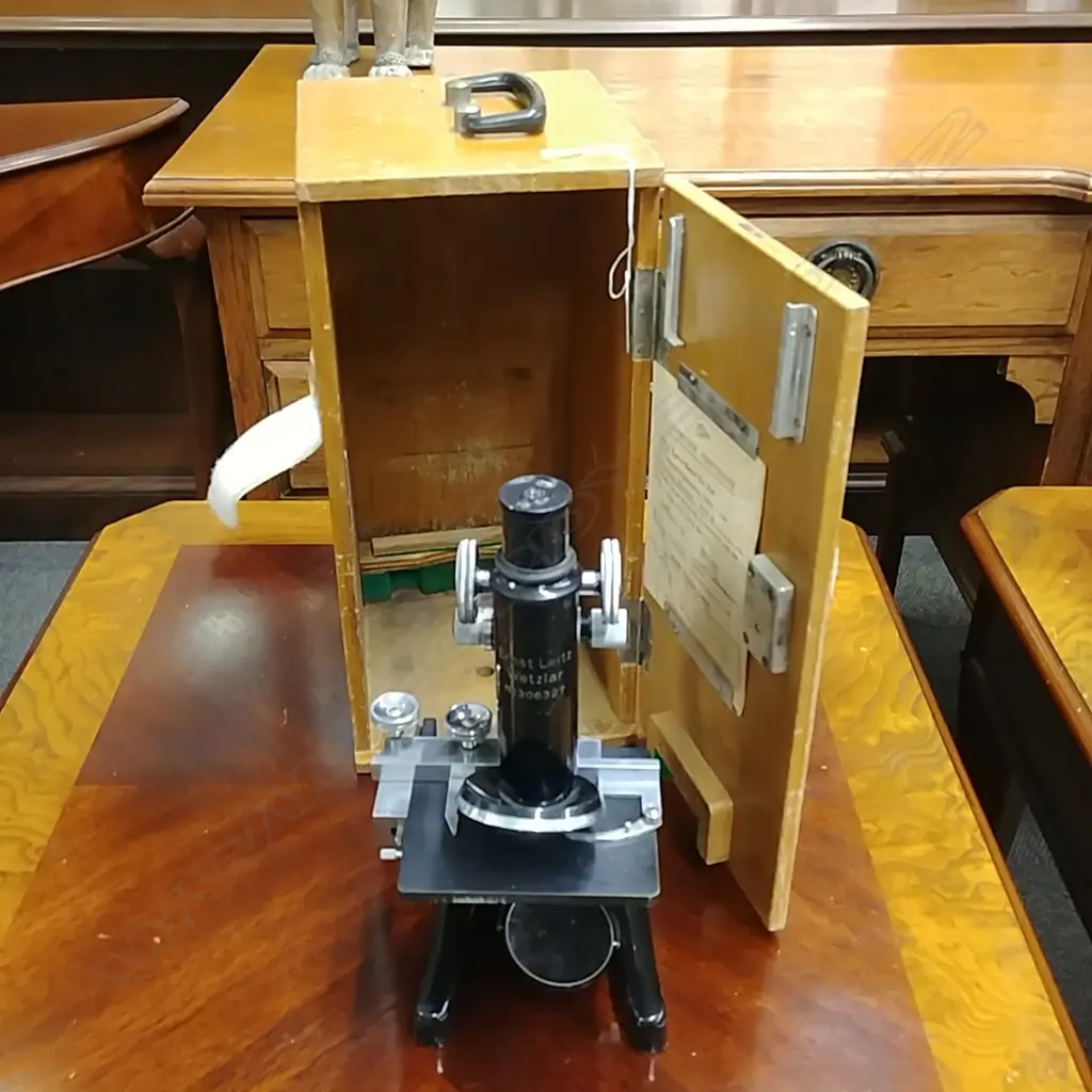 CASED MICROSCOPE Image 1++