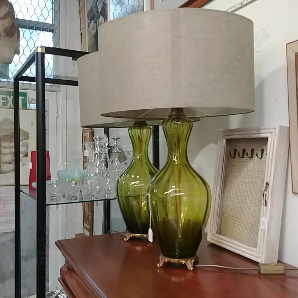 PR OF GLASS SIDE LAMPS Image 1++