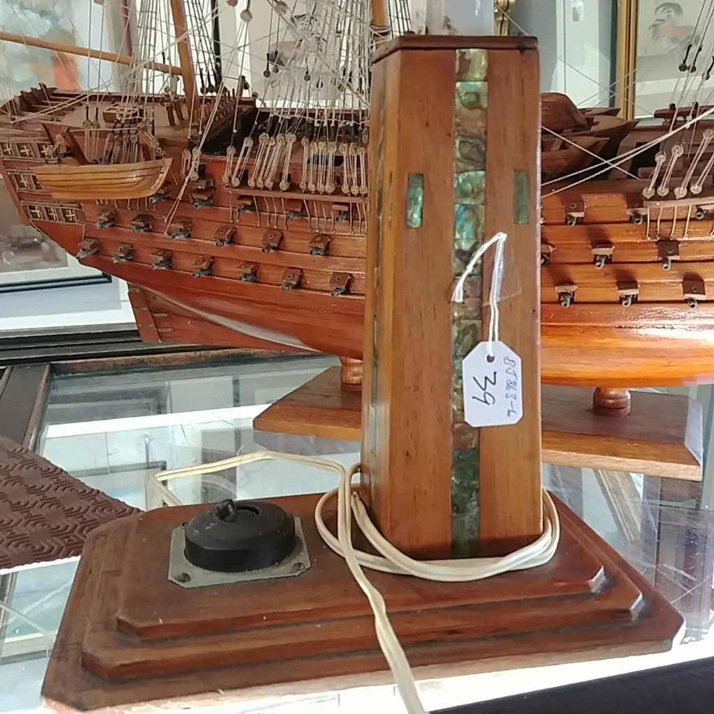 NZ FOLK ART RIMU & PAUA LAMP BASE Image 1++