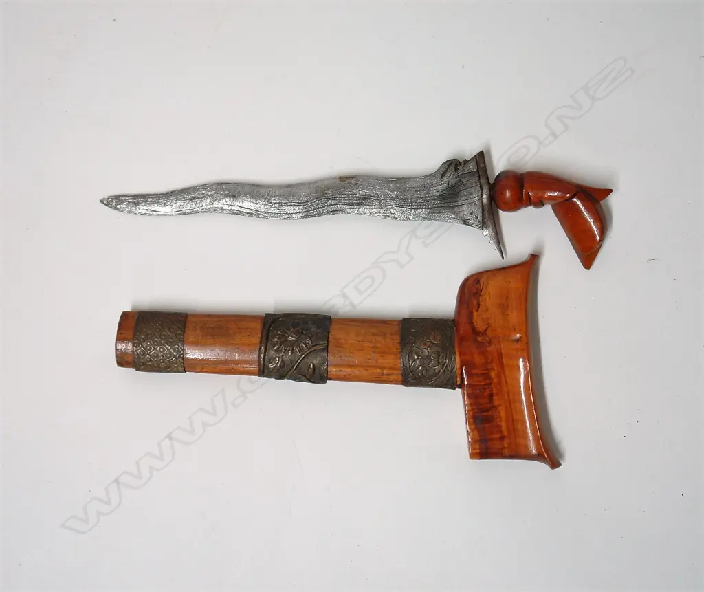 A vintage Indonesian small kris Image 1++