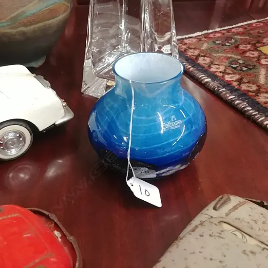 SMALL CAITHNESS GLASS VASE