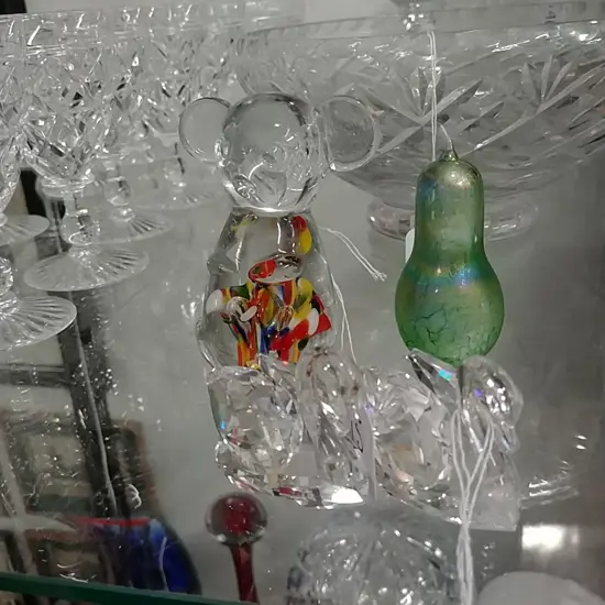 GLASS BEAR+ FRUIT + 2 SWAROSKI SWANS